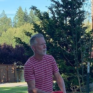 Meet your Posher, Mark